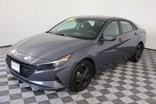 Certified 2023 Hyundai Elantra SEL FWD image 4
