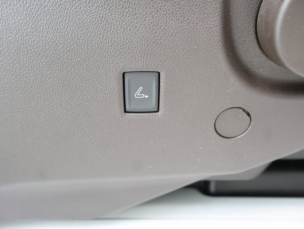 New 2026 GMC Acadia Denali w/ Super Cruise Package image 38