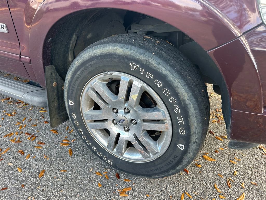 Used 2006 Ford Explorer Limited image 19