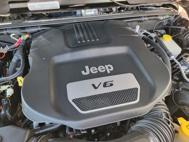 Used 2018 Jeep Wrangler Unlimited Sahara image 35