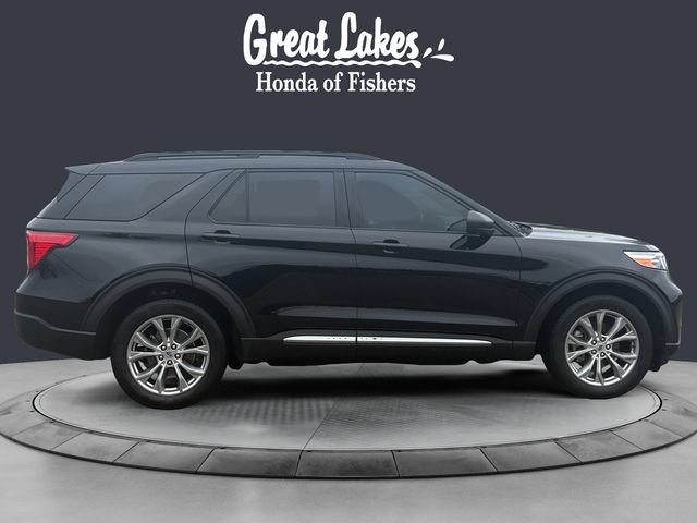 Used 2020 Ford Explorer XLT w/ Equipment Group 202A AWD/4WD image 6