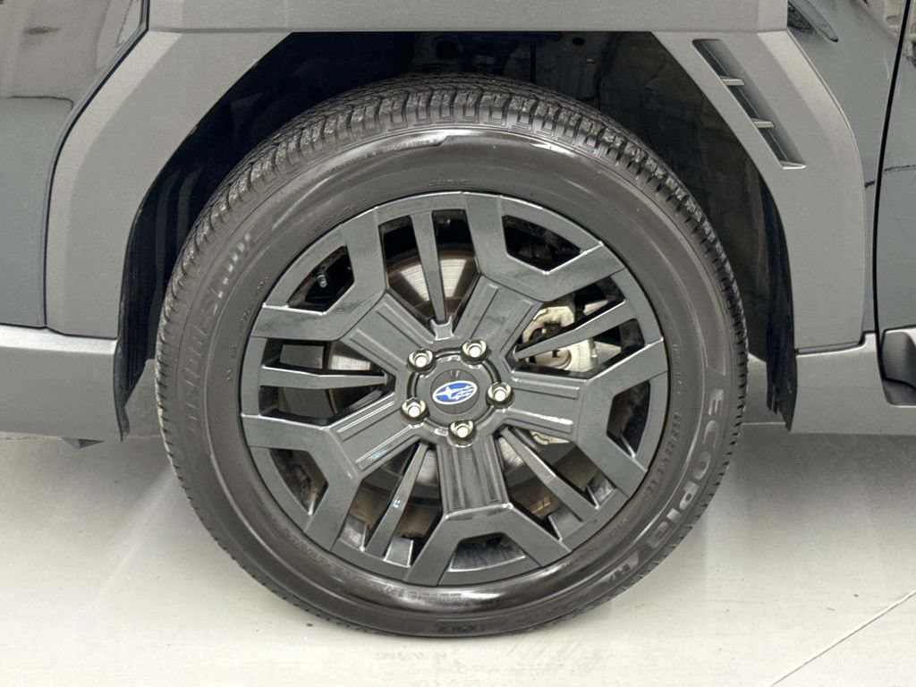Certified 2026 Subaru Outback Limited XT AWD/4WD image 10