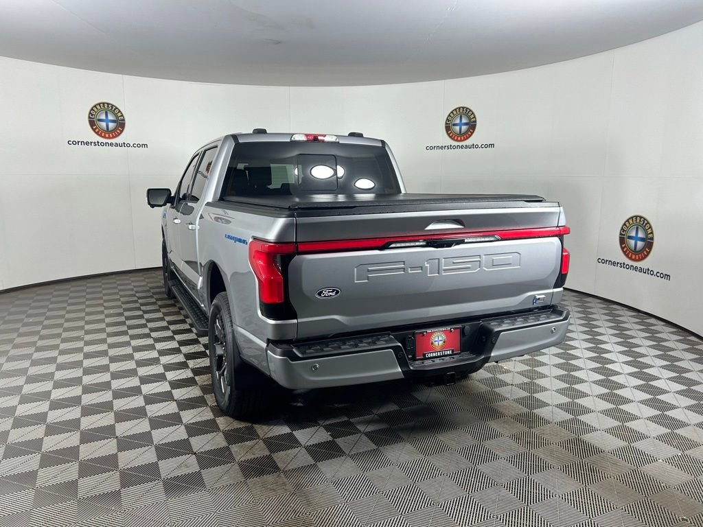 Used 2025 Ford F150 Lightning Lariat AWD/4WD image 21
