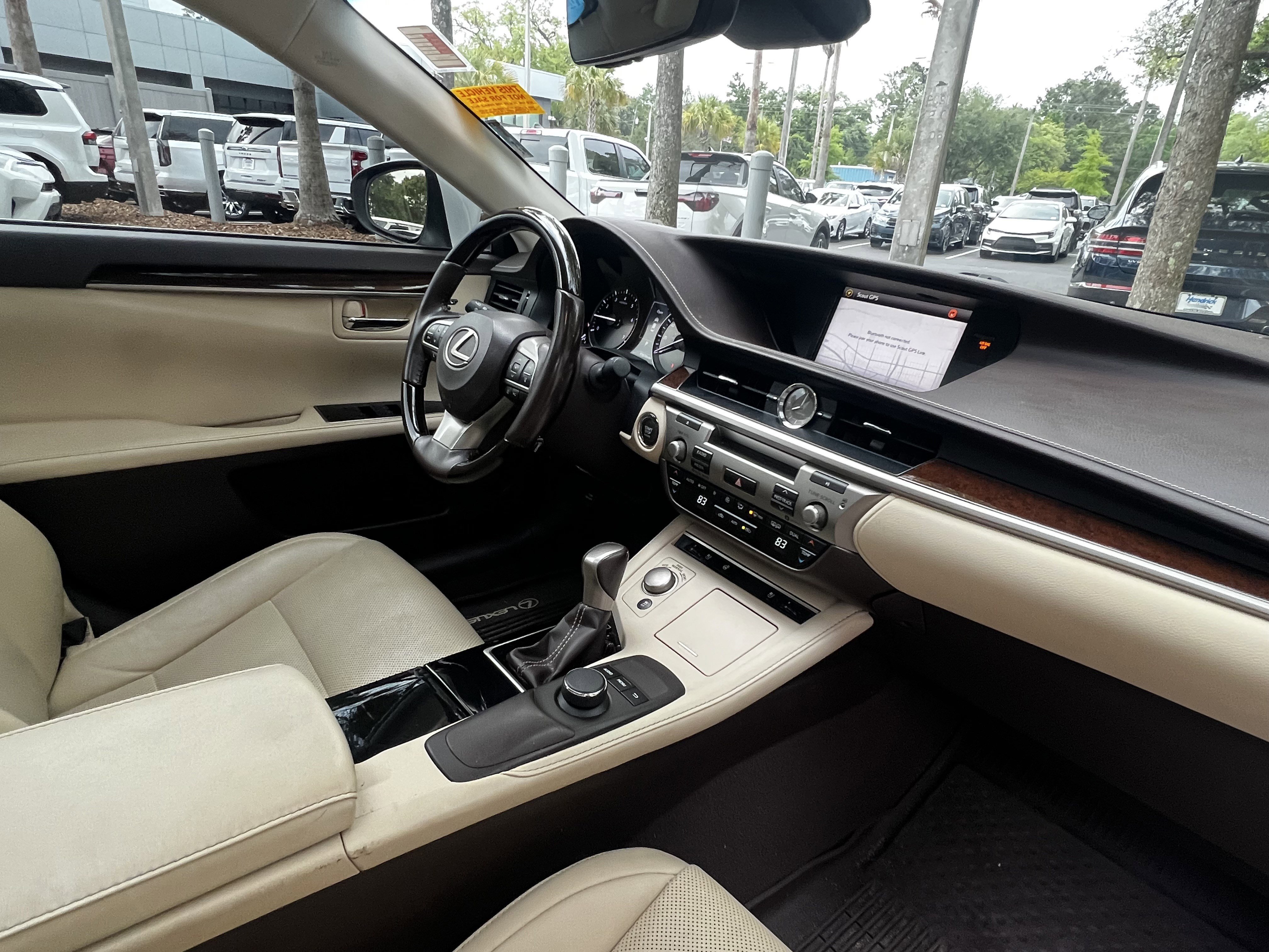 Used 2017 Lexus ES 350 w/ Premium Package image 49