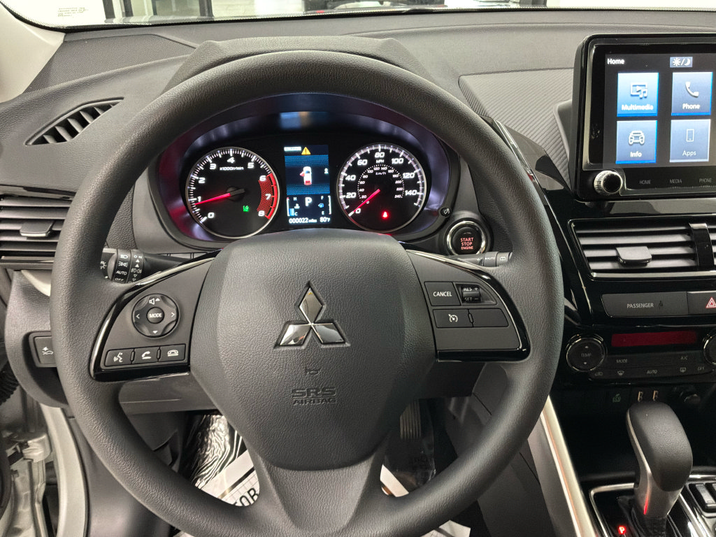 New 2025 Mitsubishi Eclipse Cross LE AWD/4WD image 9