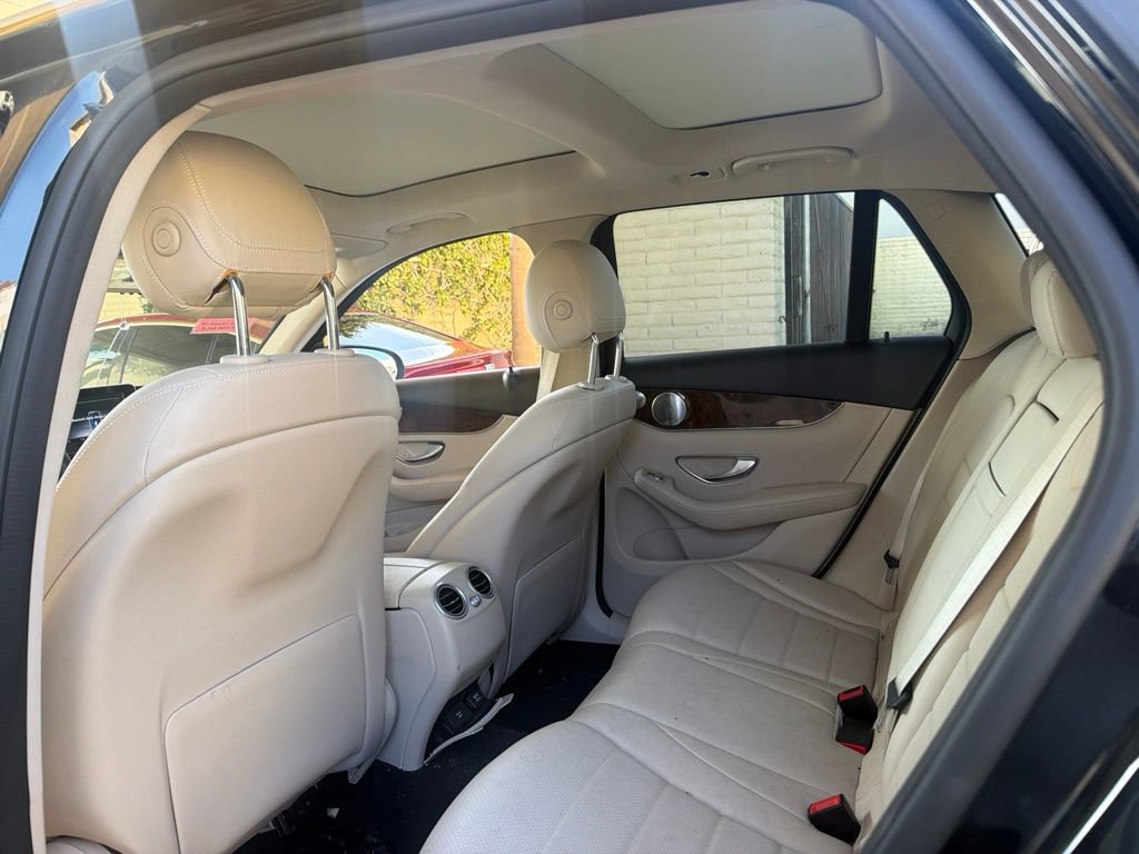 Used 2019 Mercedes-Benz GLC 350e 4MATIC image 8