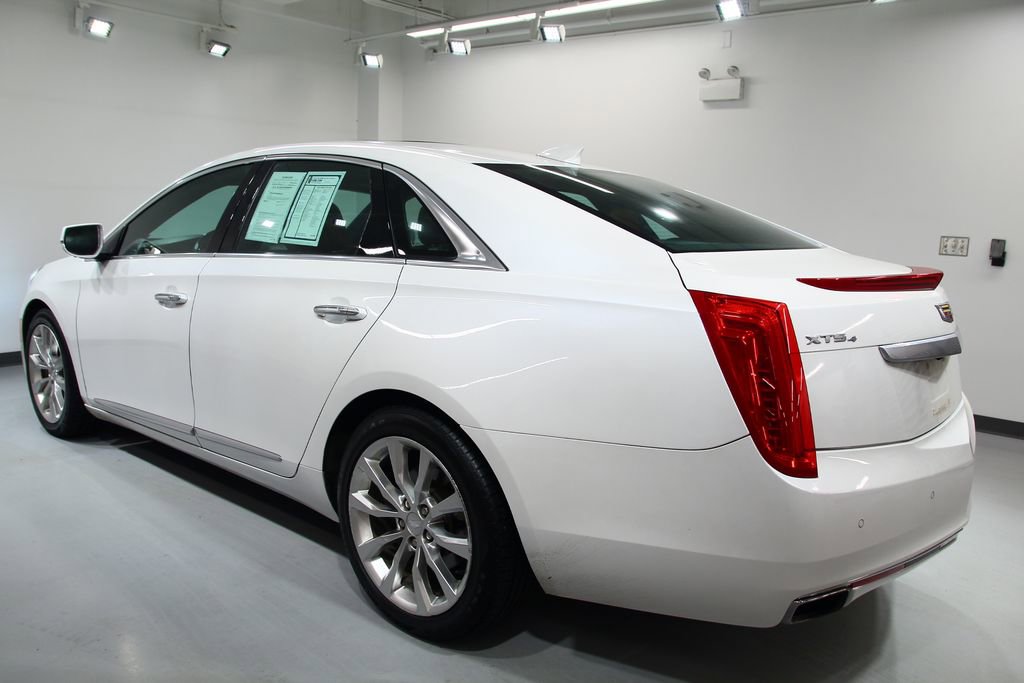 Used 2016 Cadillac XTS Luxury w/ Driver Awareness Package image 15