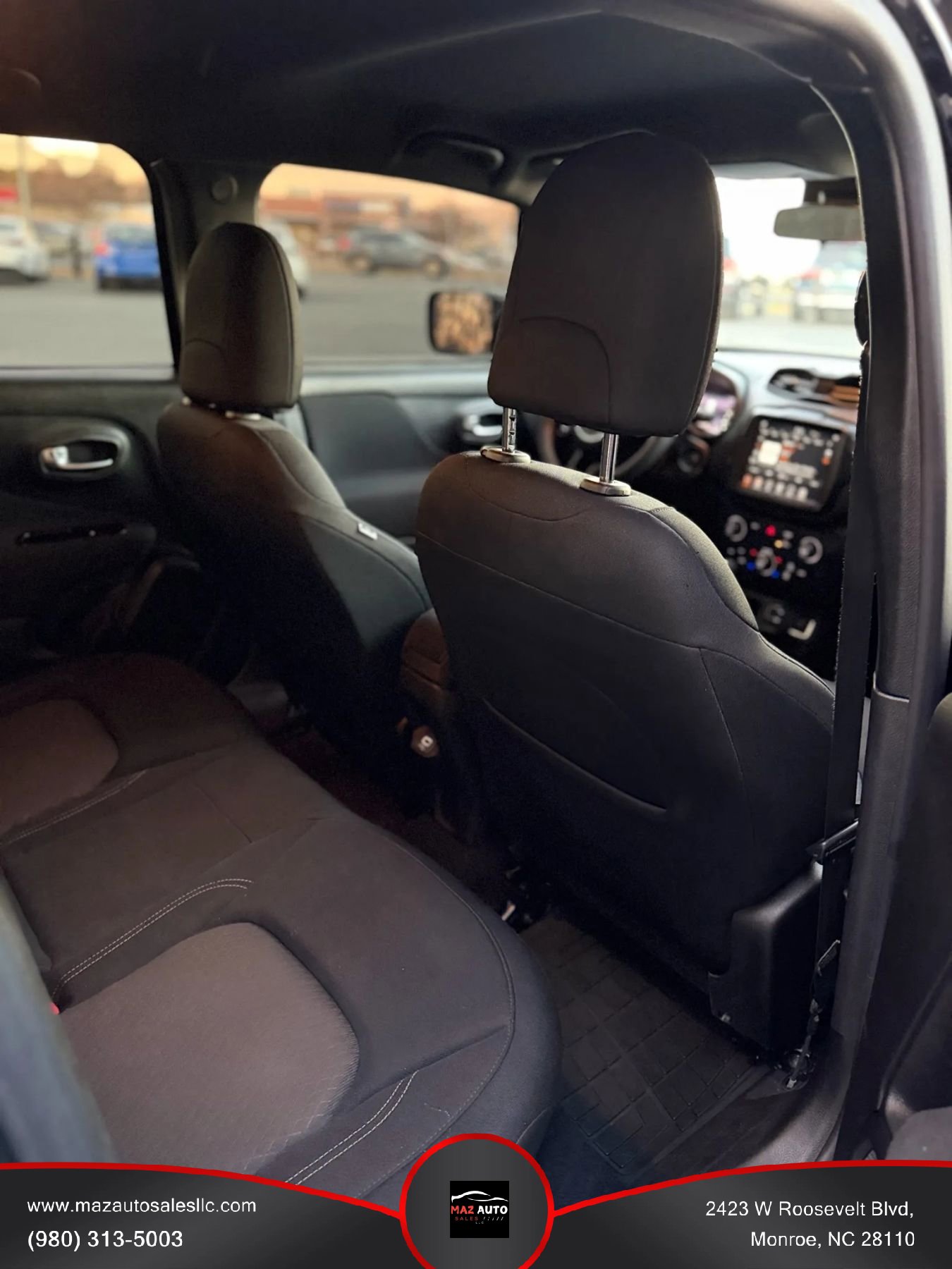 Used 2021 Jeep Renegade Latitude image 15