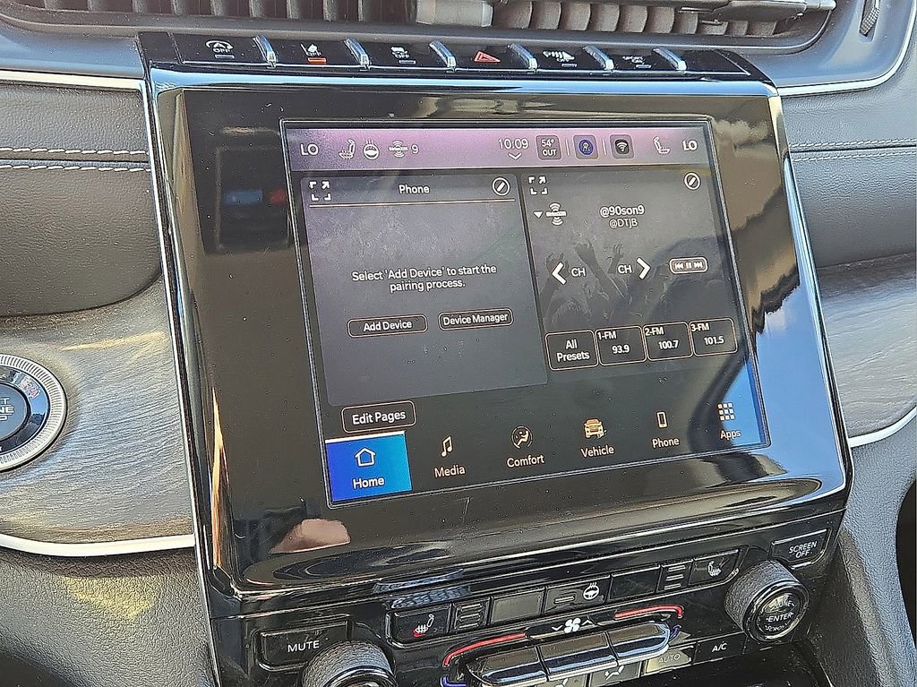 Used 2022 Jeep Grand Cherokee Limited image 27