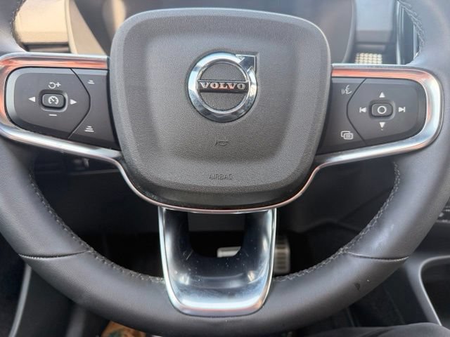 Used 2022 Volvo XC40 T5 R-Design w/ Climate Package AWD/4WD image 22