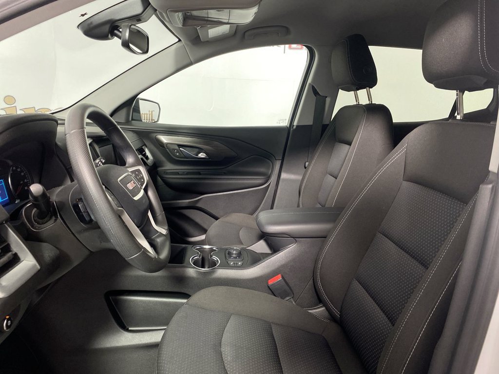 Certified 2023 GMC Terrain SLE w/ Driver Convenience Package FWD image 11