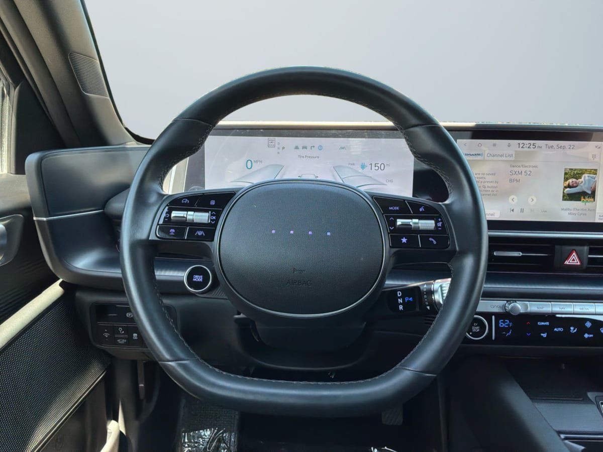 Used 2023 Hyundai Ioniq 6 SEL RWD image 11