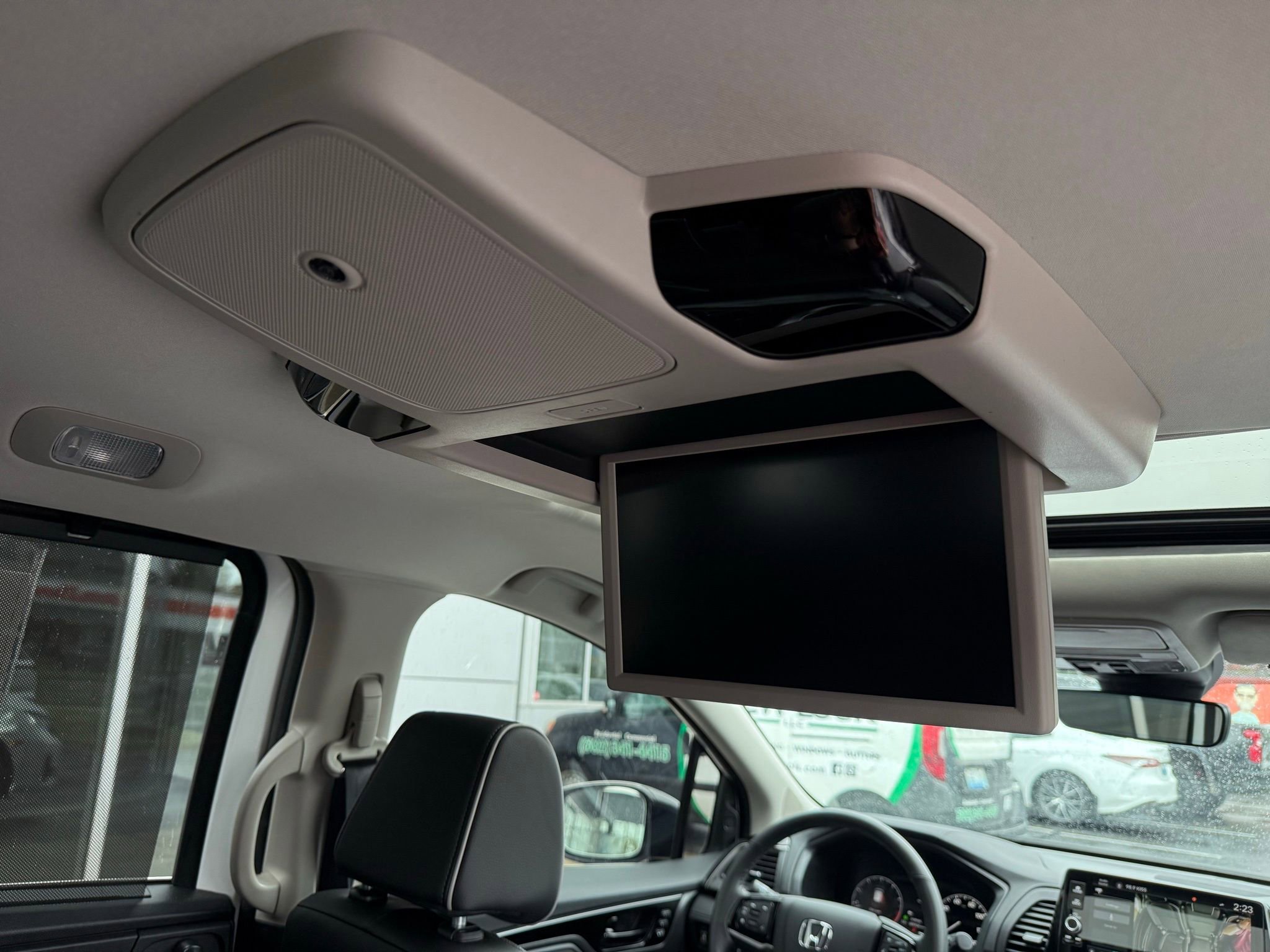 Used 2025 Honda Odyssey Elite image 23