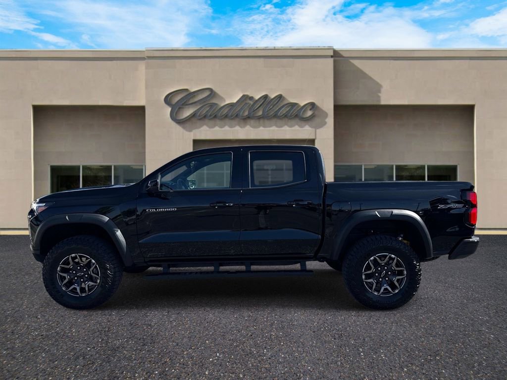 Used 2026 Chevrolet Colorado ZR2 w/ Technology Package AWD/4WD image 6