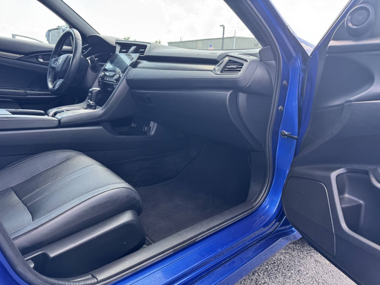 Used 2017 Honda Civic EX-L image 37