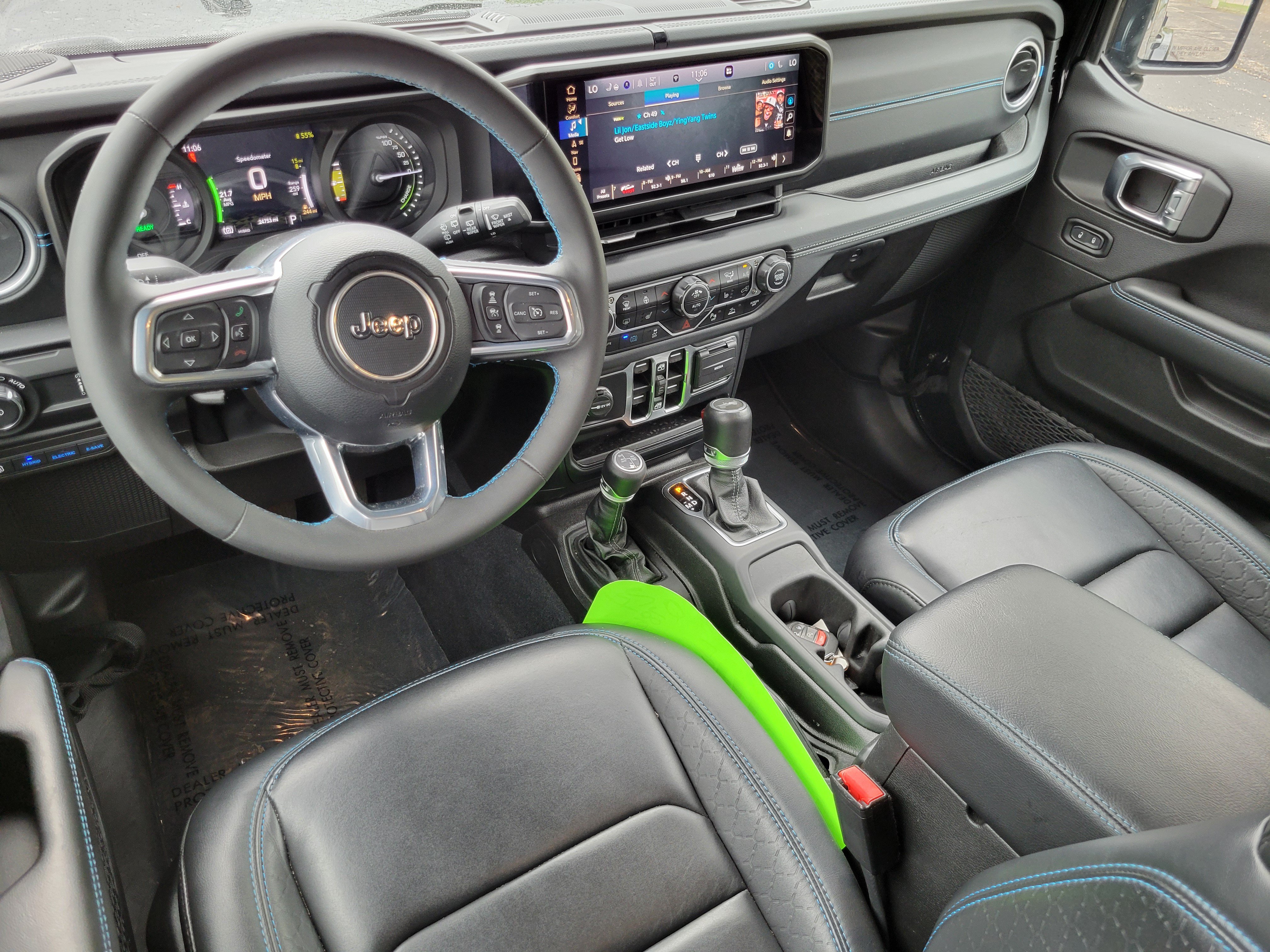 Used 2024 Jeep Wrangler High Altitude AWD/4WD image 19