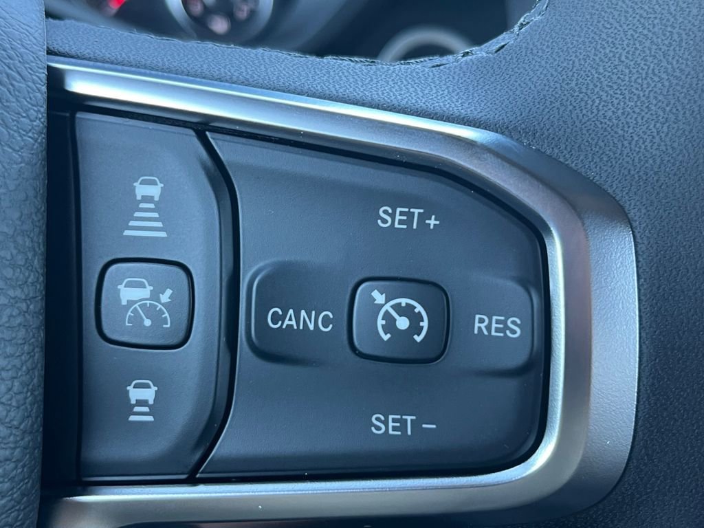 New 2026 RAM 1500 4x4 Crew Cab image 11