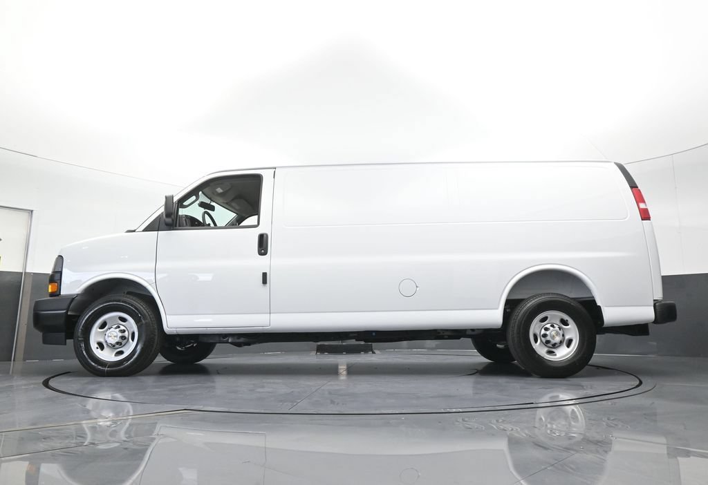 New 2026 Chevrolet Express 2500 Extended w/ Driver Convenience Package RWD image 54