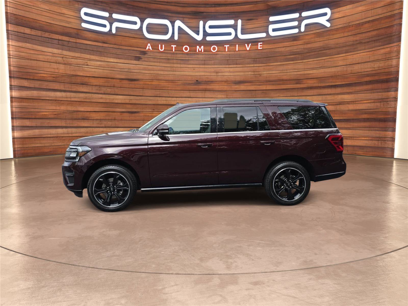 Used 2023 Ford Expedition Limited image 2