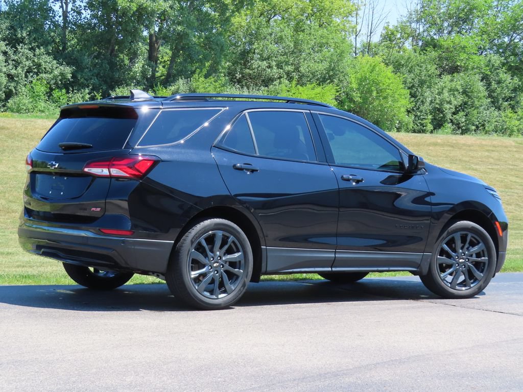 Certified 2023 Chevrolet Equinox RS w/ LPO, Floor Liner Package AWD/4WD image 3