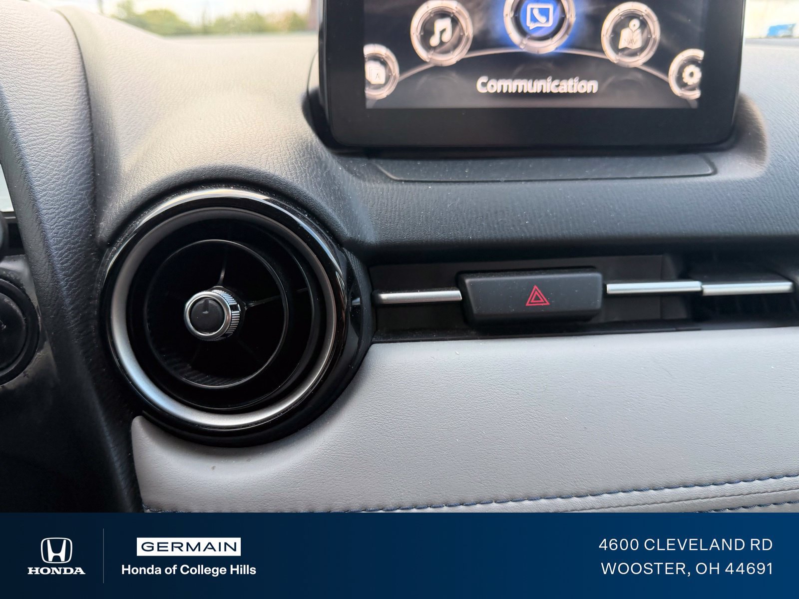 Used 2019 Toyota Yaris LE FWD image 19