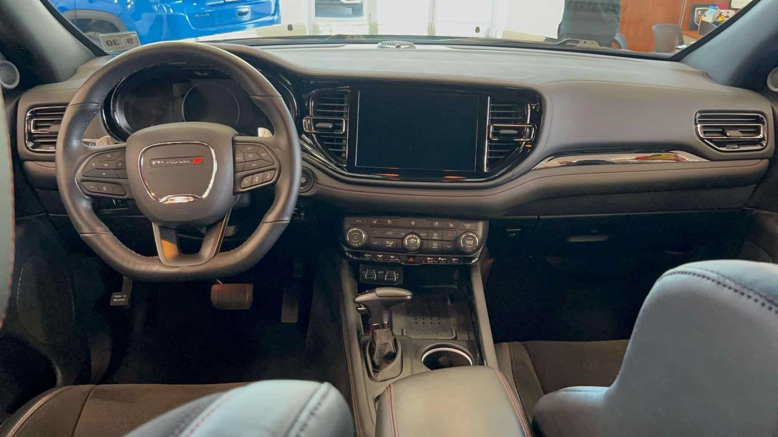 Used 2025 Dodge Durango GT AWD/4WD image 17
