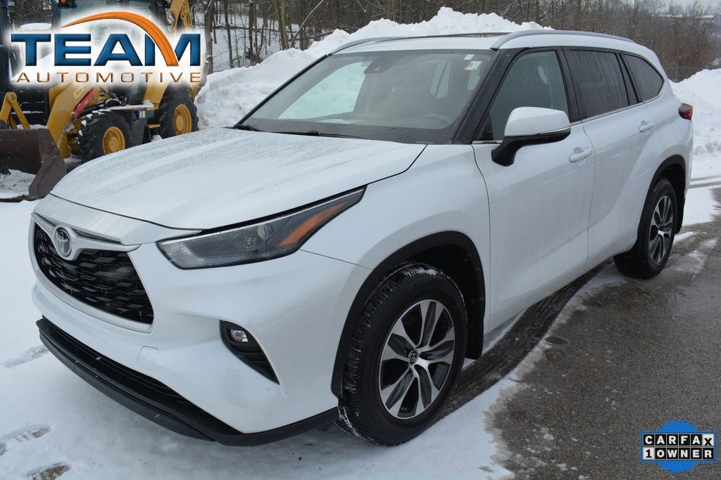 Used 2023 Toyota Highlander XLE