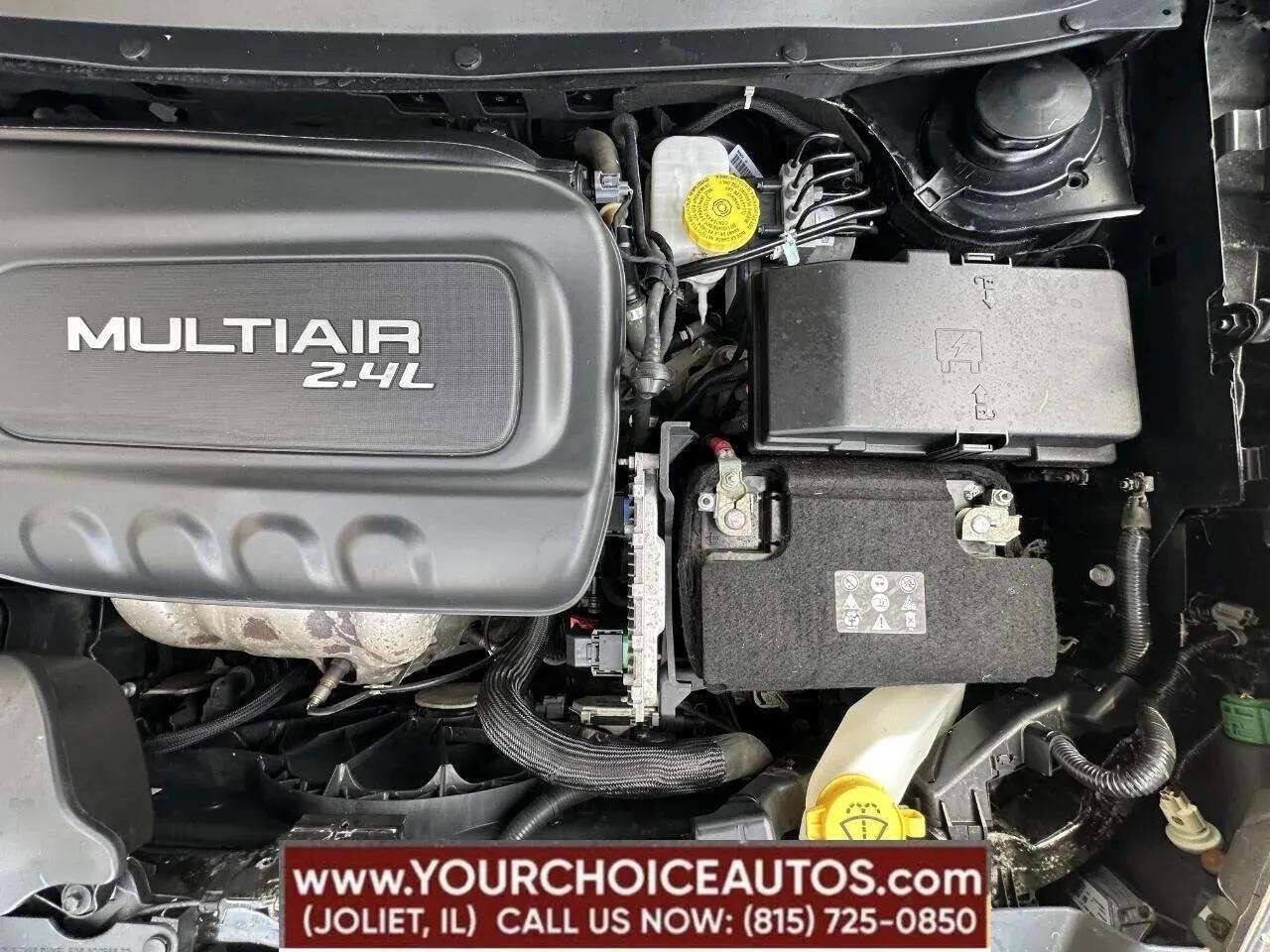 Used 2018 Jeep Cherokee Latitude w/ Safety Group AWD/4WD image 44