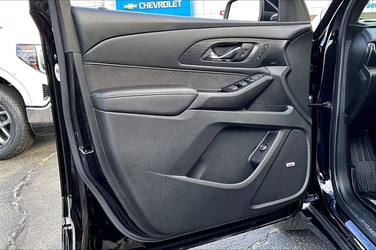 Used 2022 Chevrolet Traverse High Country w/ LPO, Floor Liner Package AWD/4WD image 18