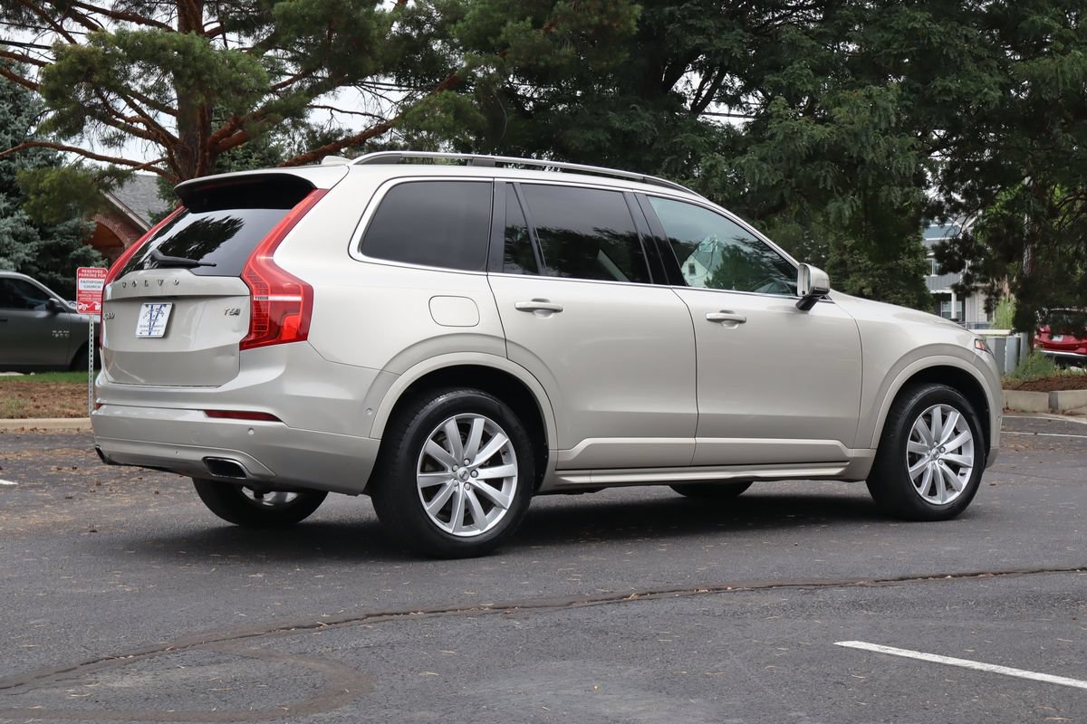 Used 2016 Volvo XC90 T6 Momentum w/ Momentum Plus Package AWD/4WD image 5