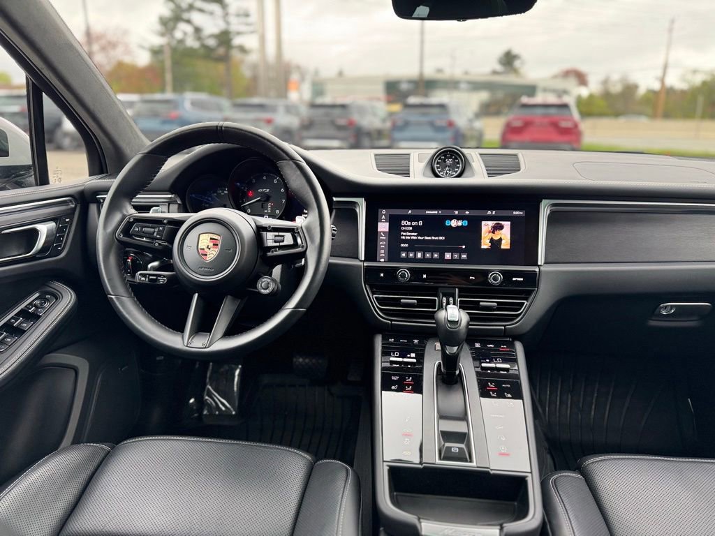 Used 2024 Porsche Macan GTS AWD/4WD image 13