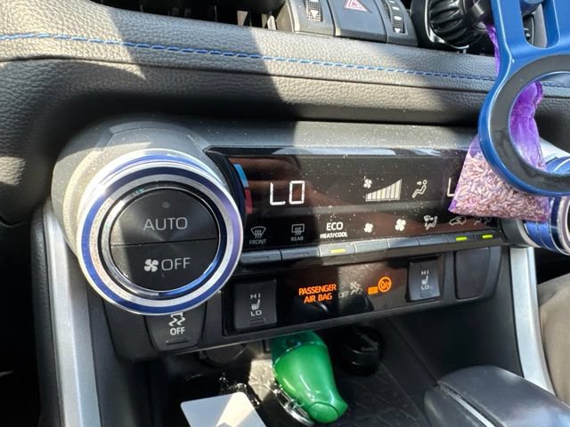 Certified 2020 Toyota RAV4 XSE w/ All Weather Liner Package AWD/4WD image 9