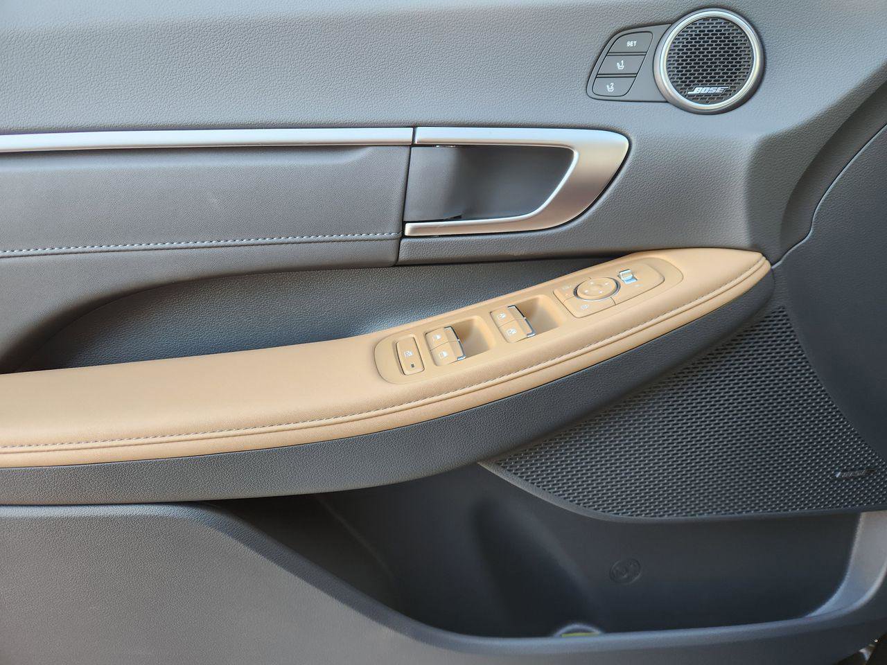 New 2026 Hyundai Sonata Limited FWD image 23