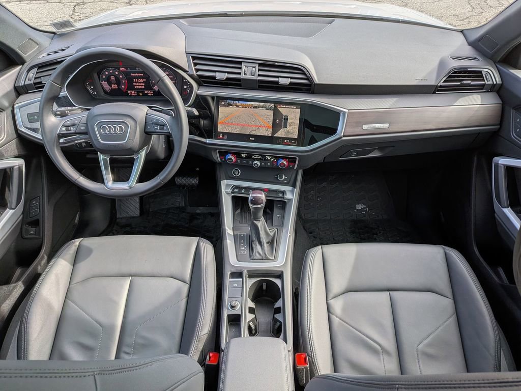 Used 2023 Audi Q3 2.0T Premium Plus w/ Premium Plus Package image 23