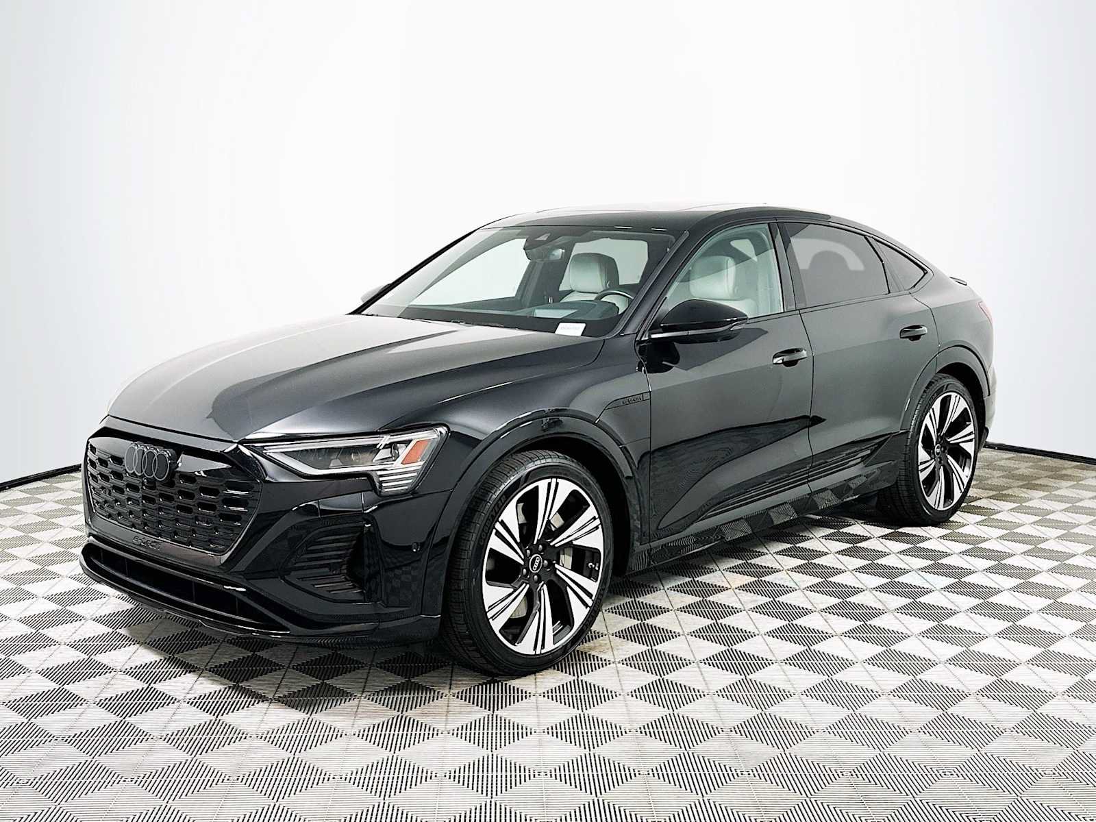 Certified 2024 Audi Q8 e-tron Prestige w/ Prestige Package AWD/4WD image 3