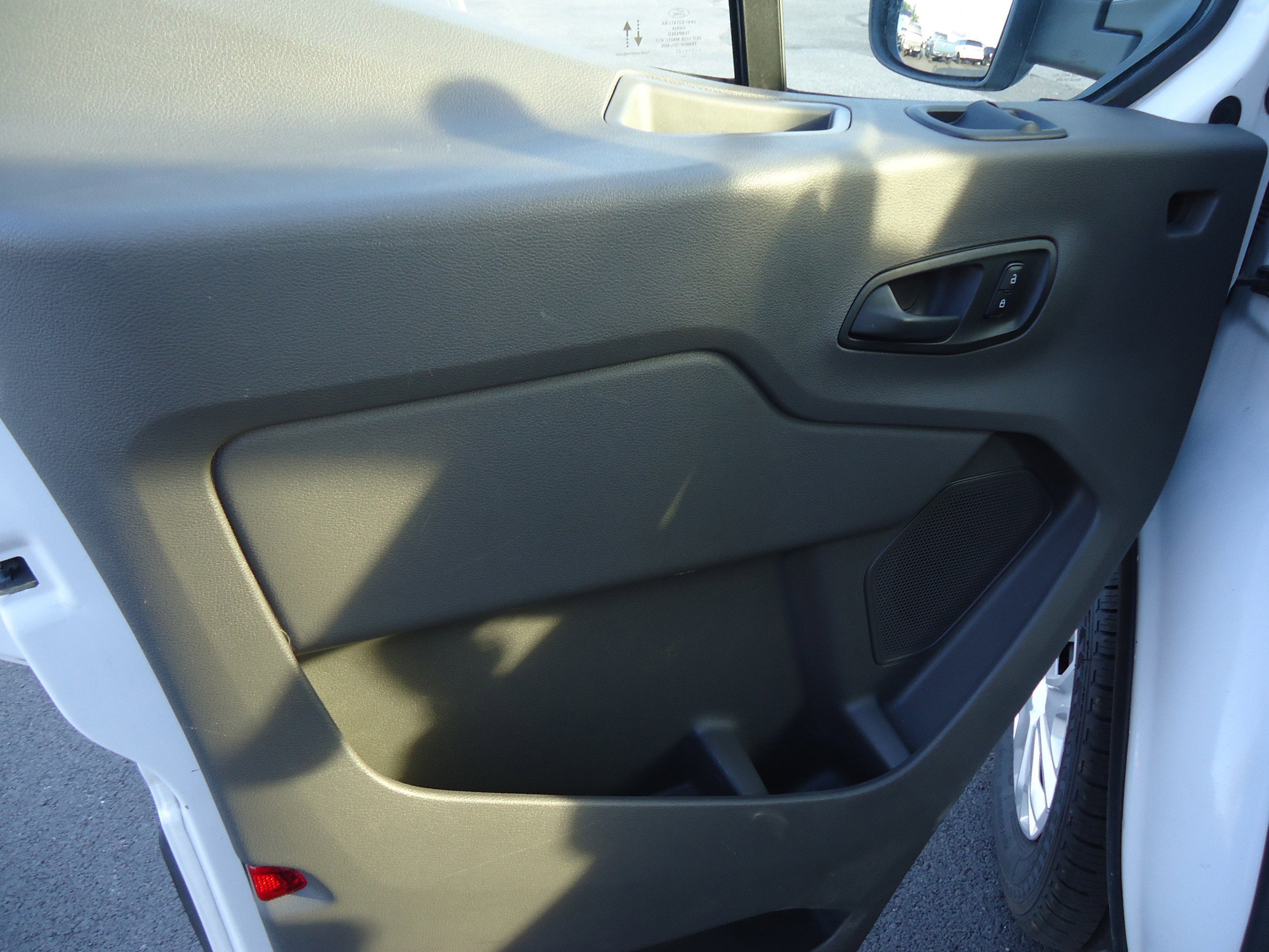 Used 2022 Ford Transit 350 w/ Interior Upgrade Package RWD image 23