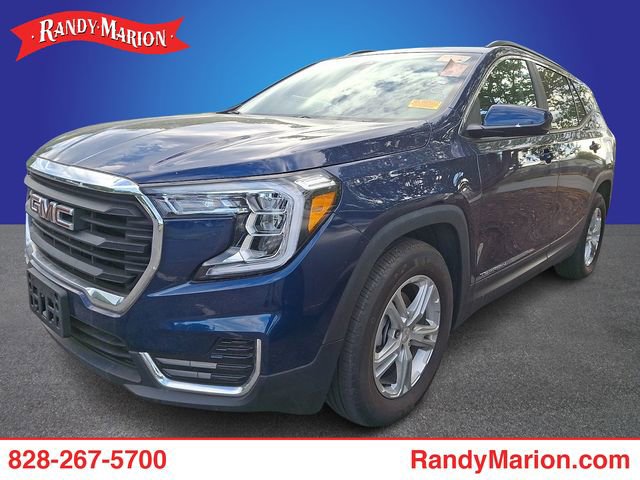 Used 2022 GMC Terrain SLE w/ Driver Convenience Package image 1