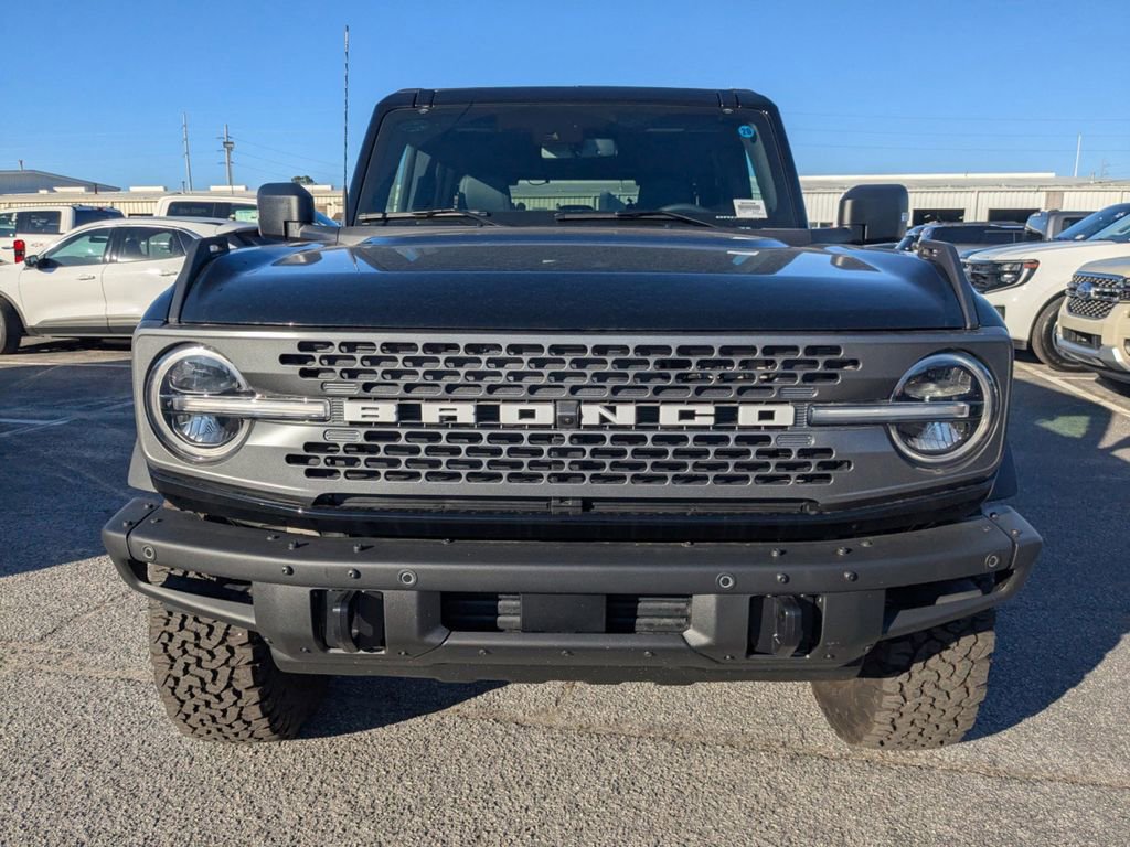 New 2025 Ford Bronco Badlands image 9