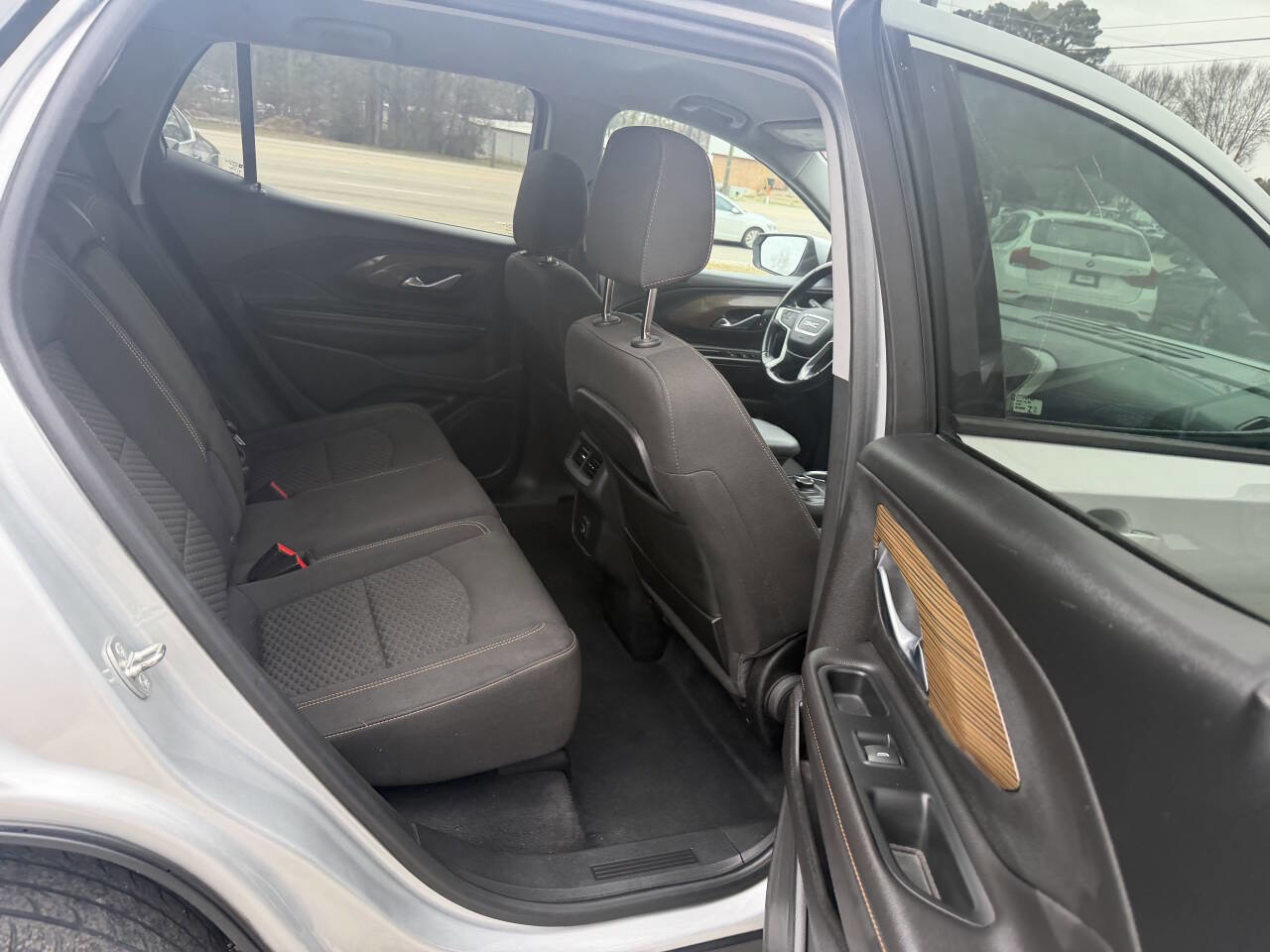 Used 2019 GMC Terrain SLE image 17