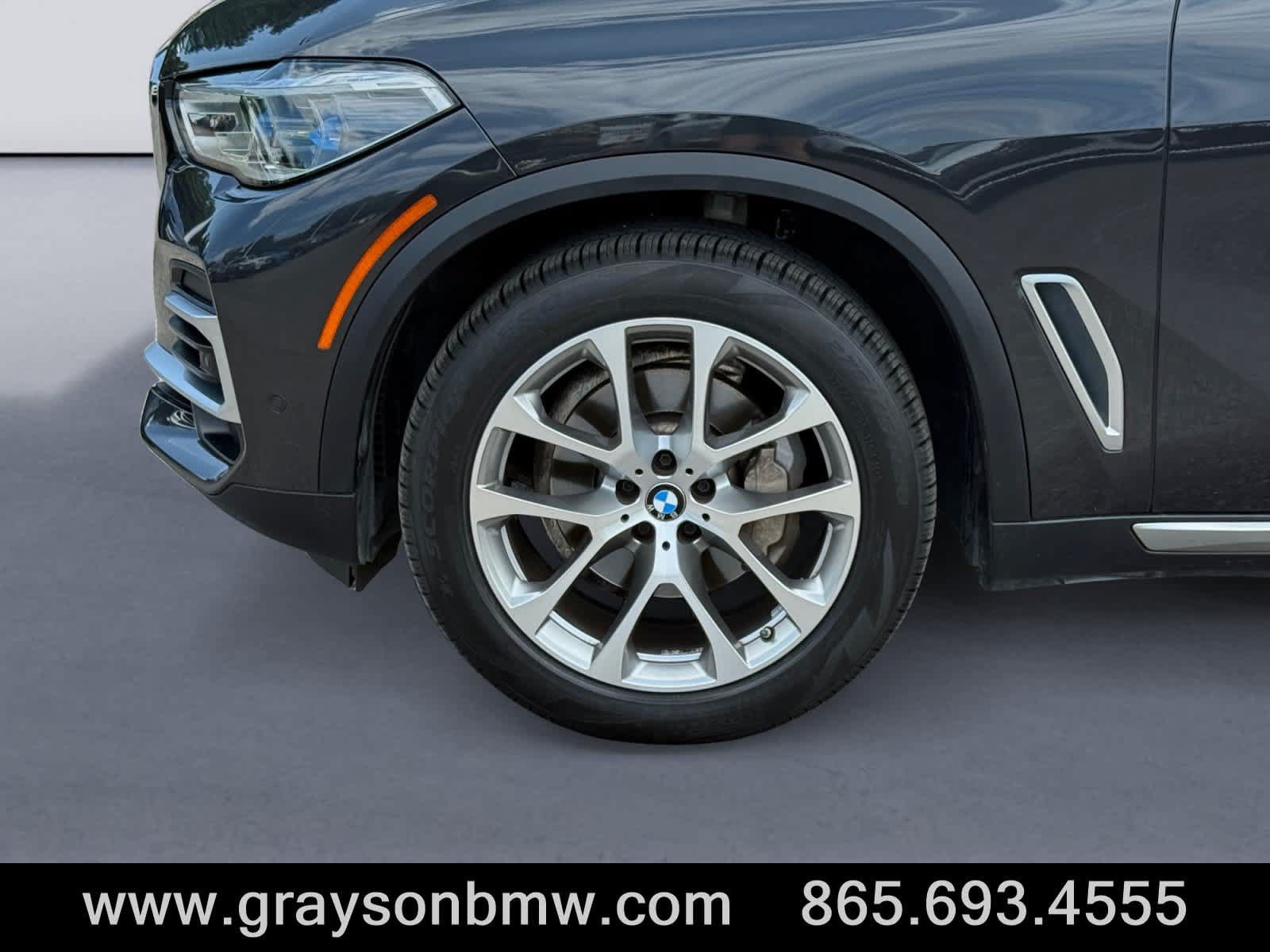 Used 2023 BMW X5 xDrive40i w/ Executive Package AWD/4WD image 9