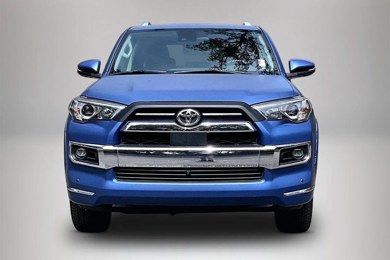 Used 2022 Toyota 4Runner Limited AWD/4WD image 3