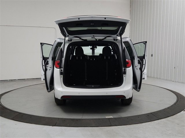 New 2026 Chrysler Pacifica Limited w/ S Appearance Package image 14