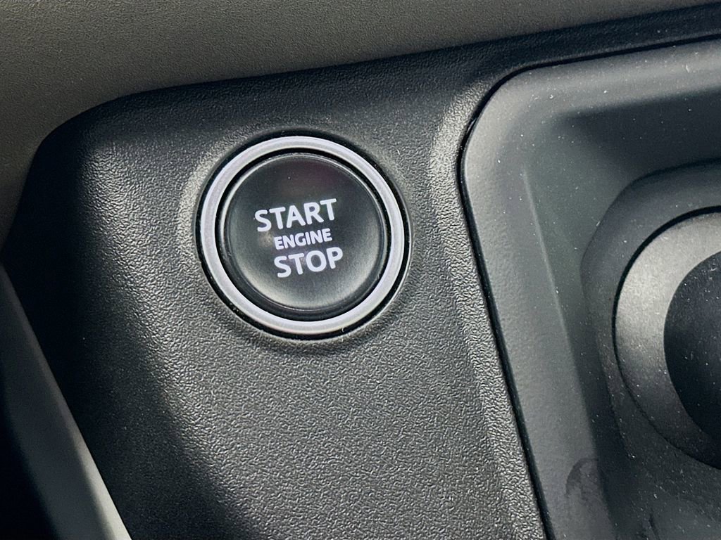 Used 2022 Land Rover Defender 110 X-Dynamic SE image 19