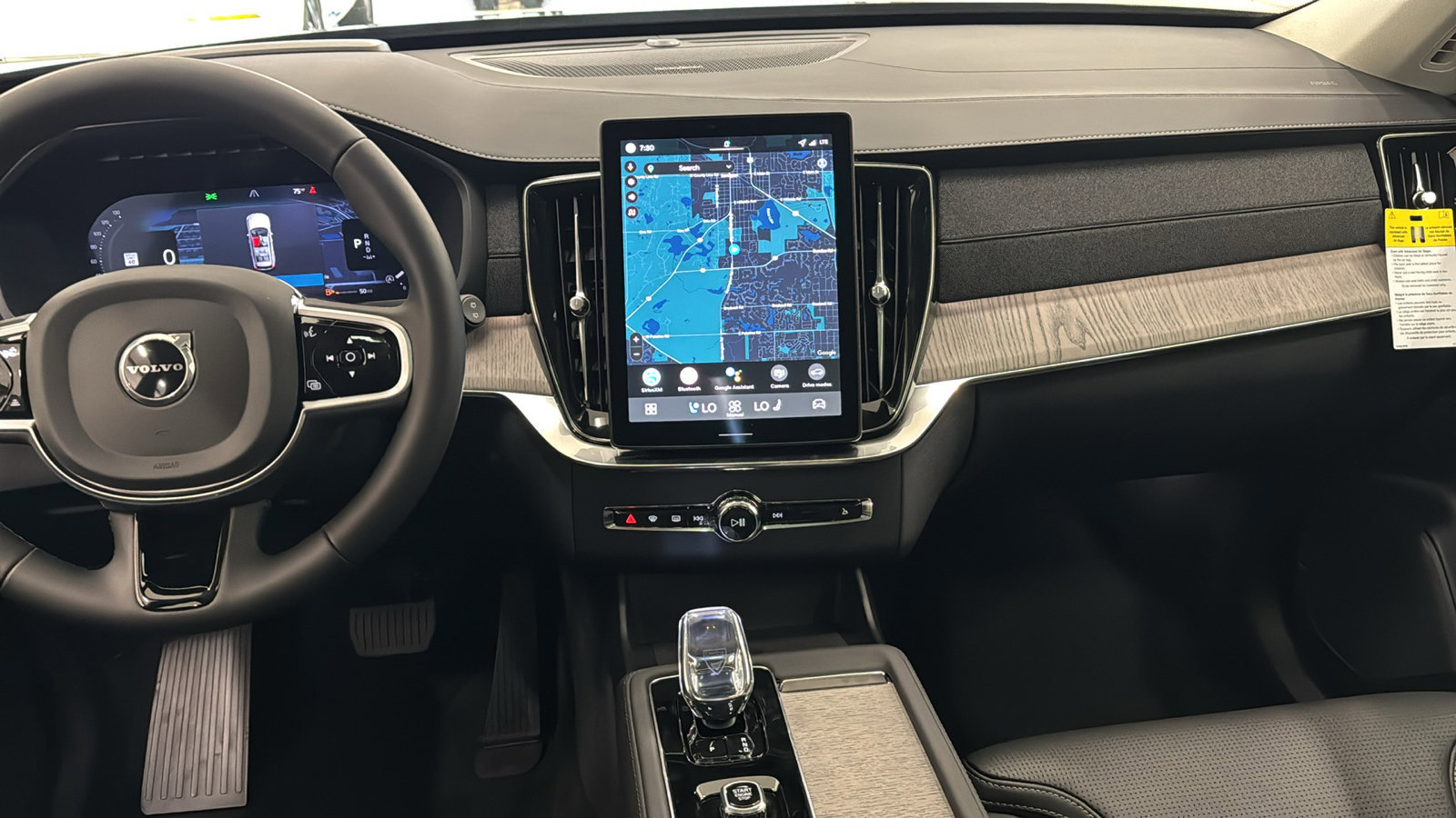 New 2026 Volvo XC90 B6 Ultra w/ Protection Package Premier image 11