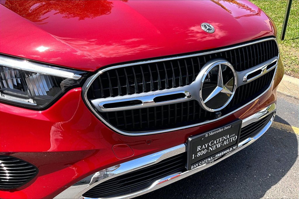 Used 2026 Mercedes-Benz GLC 300 4MATIC image 30