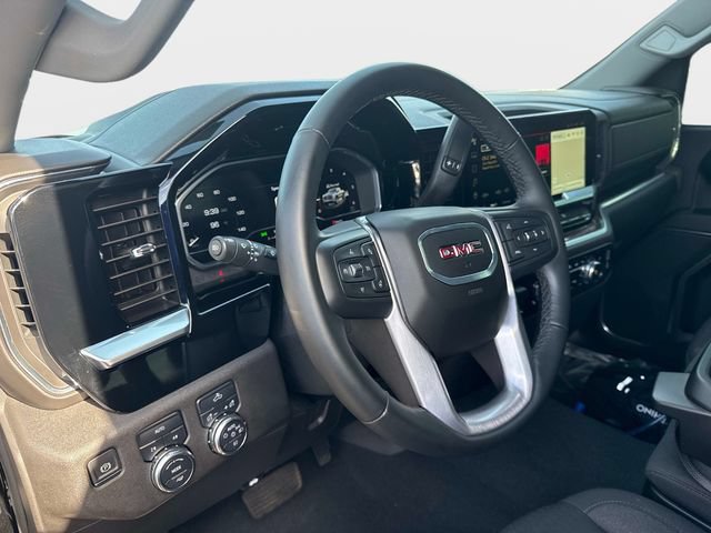 Used 2024 GMC Sierra 1500 Elevation w/ LPO, Elevation Black Package AWD/4WD image 18