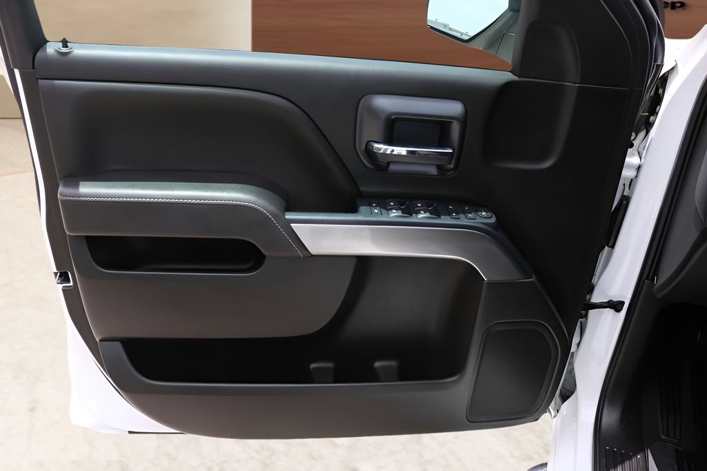 Used 2018 Chevrolet Silverado 1500 LT w/ Texas Edition RWD image 12