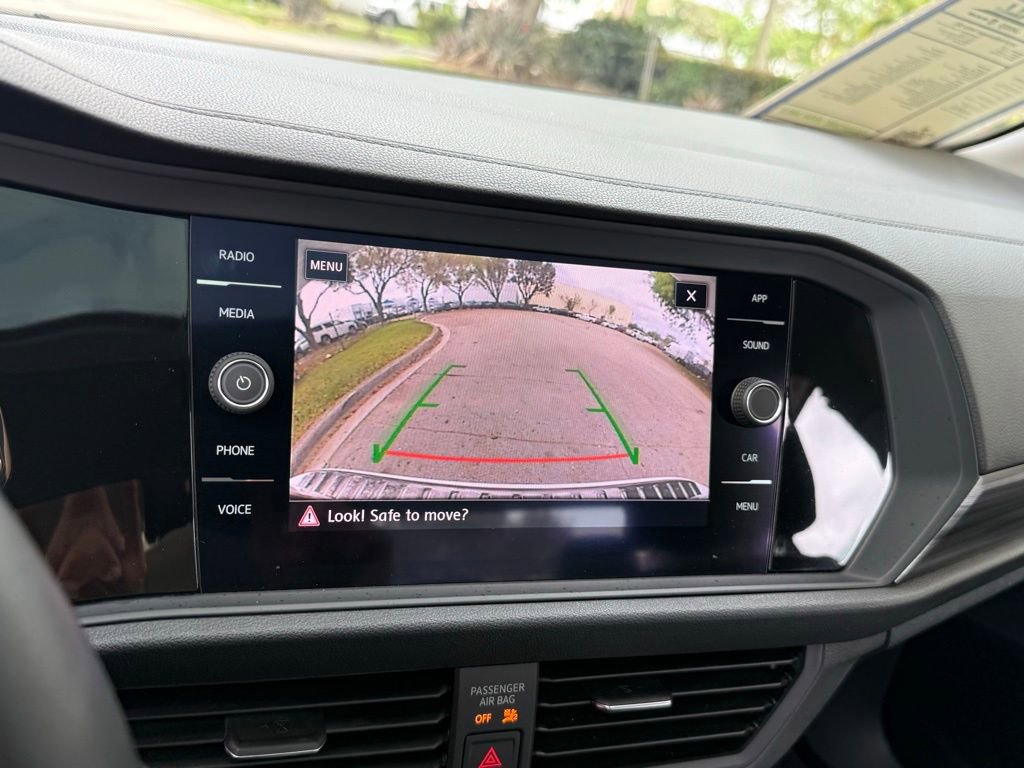 Used 2019 Volkswagen Jetta SEL w/ Cold Weather Package FWD image 20