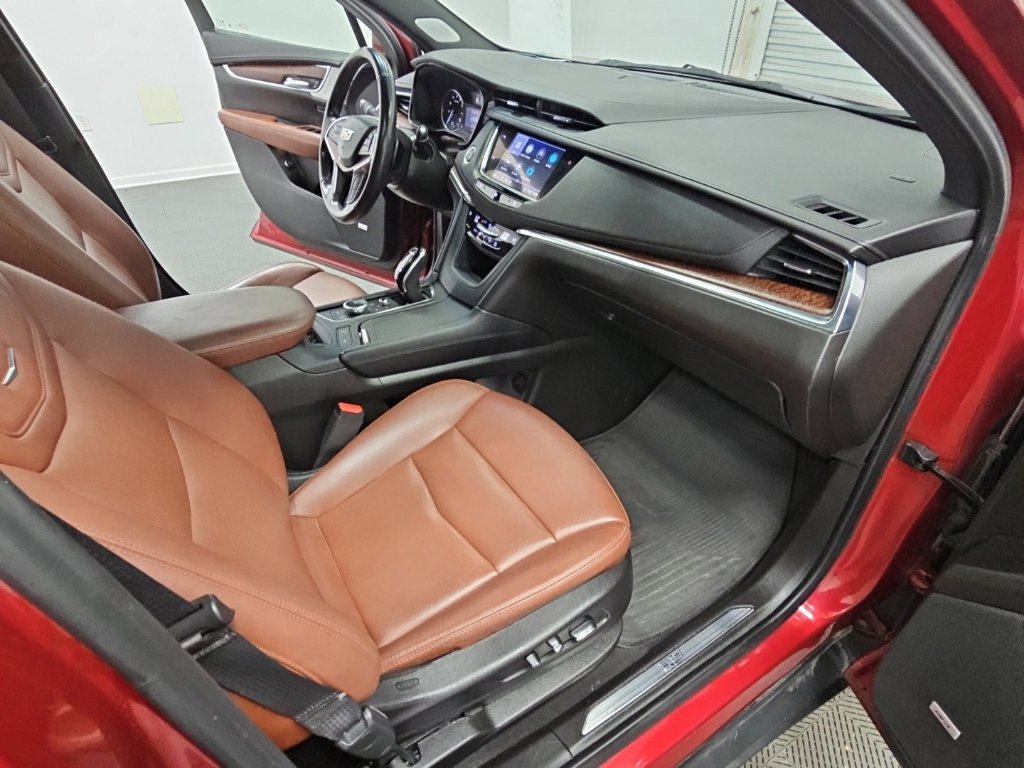 Used 2020 Cadillac XT5 Premium Luxury FWD image 42
