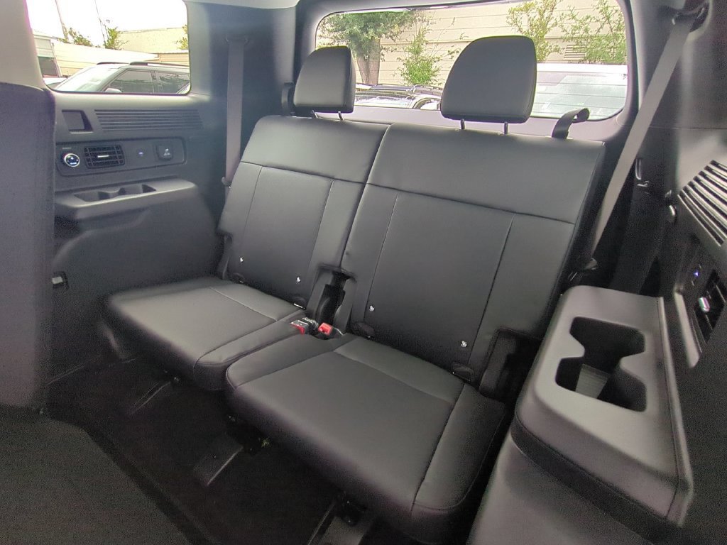 New 2027 Hyundai Santa Fe XRT AWD/4WD image 16